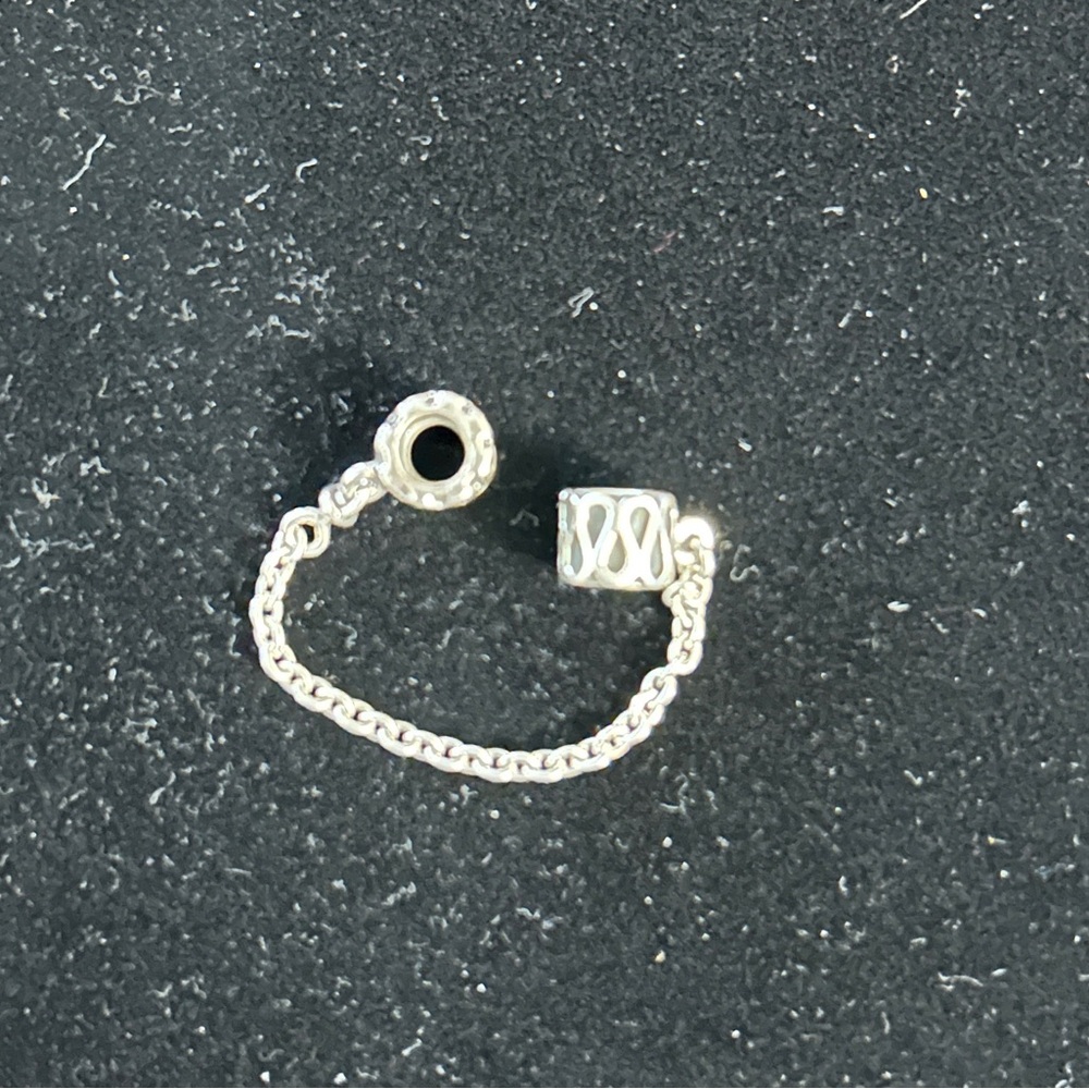 Pandora Moments Raindrop safety chain. 925 silver. Retired.